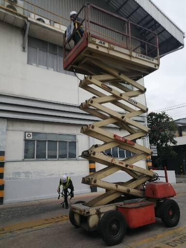 LINE_ALBUM_หลักสูตรรถกระเช้า X-Lift และ Boom Lift_250828_26.jpg - หลักสูตรรถกระเช้า X-Lift และ Boom Lift